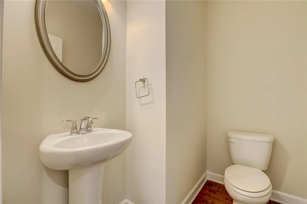 7365 Highland Bluff, Sandy Springs, Georgia 30328, 3 Bedrooms Bedrooms, ,3 BathroomsBathrooms,Residential,Sold,7365 Highland Bluff,5974006