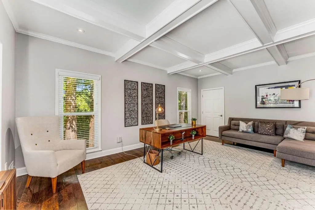 8905 Huntcliff Trace, Sandy Springs, Georgia 30350, 4 Bedrooms Bedrooms, ,3 BathroomsBathrooms,Residential,Sold,8905 Huntcliff Trace,7419240