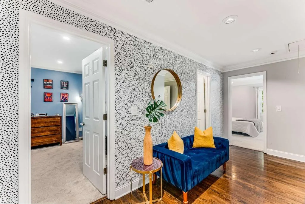 8905 Huntcliff Trace, Sandy Springs, Georgia 30350, 4 Bedrooms Bedrooms, ,3 BathroomsBathrooms,Residential,Sold,8905 Huntcliff Trace,7419240