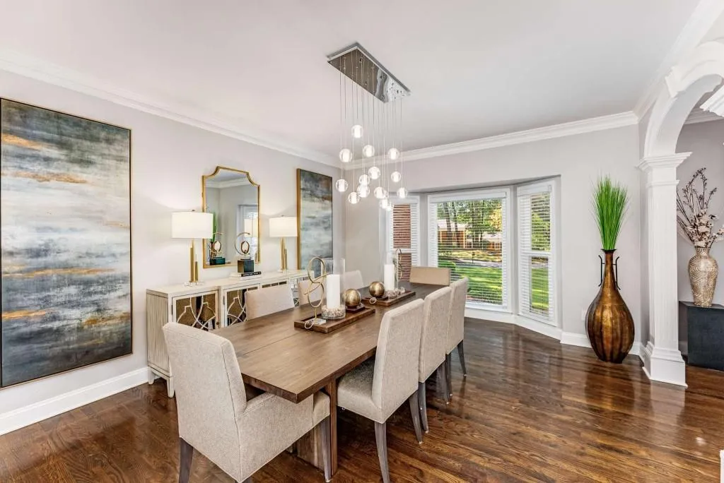 8905 Huntcliff Trace, Sandy Springs, Georgia 30350, 4 Bedrooms Bedrooms, ,3 BathroomsBathrooms,Residential,Sold,8905 Huntcliff Trace,7419240