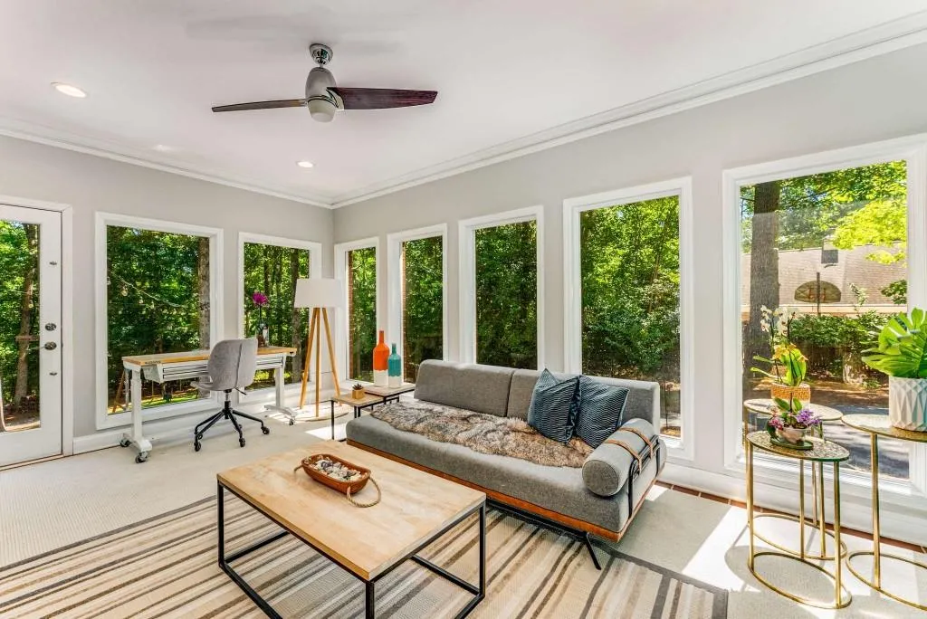 8905 Huntcliff Trace, Sandy Springs, Georgia 30350, 4 Bedrooms Bedrooms, ,3 BathroomsBathrooms,Residential,Sold,8905 Huntcliff Trace,7419240