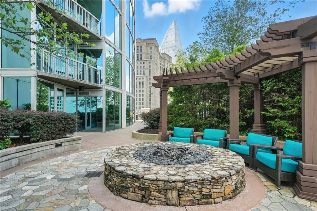 3324 Peachtree Road Unit 1712, Atlanta, Georgia 30326, 1 Bedroom Bedrooms, 0 ,1 BathroomBathrooms,Residential,For Sale,3324 Peachtree Road Unit 1712,7835744