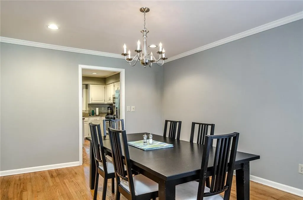 1092 Club Place Ne, Brookhaven, Georgia 30319, 3 Bedrooms Bedrooms, ,2 BathroomsBathrooms,Residential,Sold,1092 Club Place Ne,5755929