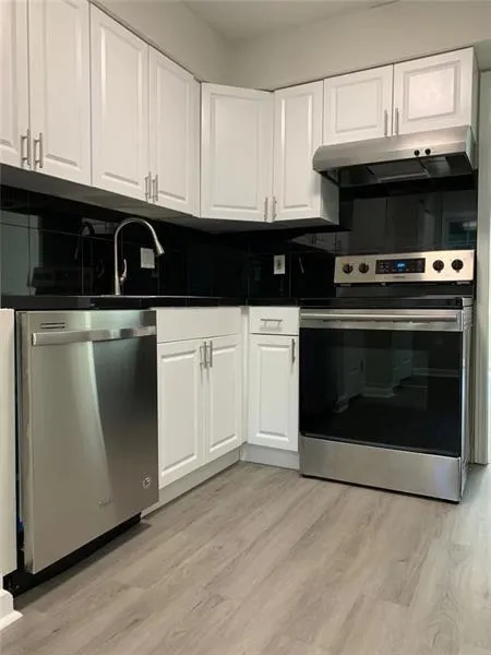 355 Winding River Drive Unit F, Sandy Springs, Georgia 30350, 2 Bedrooms Bedrooms, ,2 BathroomsBathrooms,Residential,Sold,355 Winding River Drive Unit F,6645351