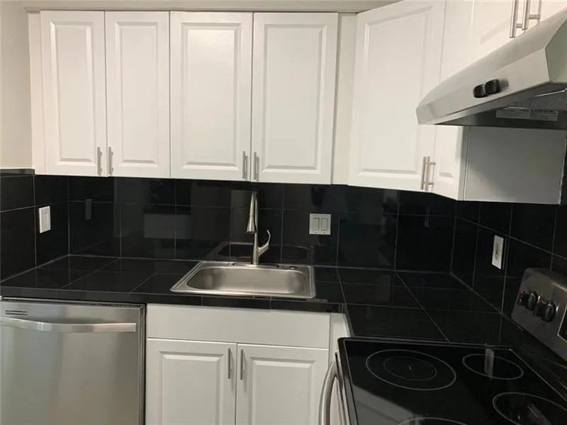 355 Winding River Drive Unit F, Sandy Springs, Georgia 30350, 2 Bedrooms Bedrooms, ,2 BathroomsBathrooms,Residential,Sold,355 Winding River Drive Unit F,6645351