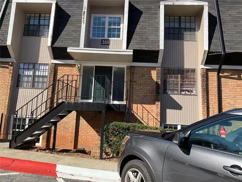 355 Winding River Drive Unit F, Sandy Springs, Georgia 30350, 2 Bedrooms Bedrooms, ,2 BathroomsBathrooms,Residential,Sold,355 Winding River Drive Unit F,6645351