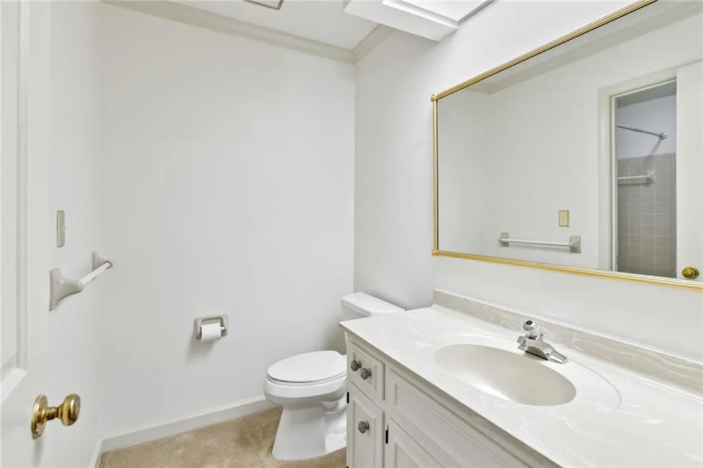 2 Braemore Drive, Sandy Springs, Georgia 30328, 3 Bedrooms Bedrooms, ,2 BathroomsBathrooms,Residential,Sold,2 Braemore Drive,6924052