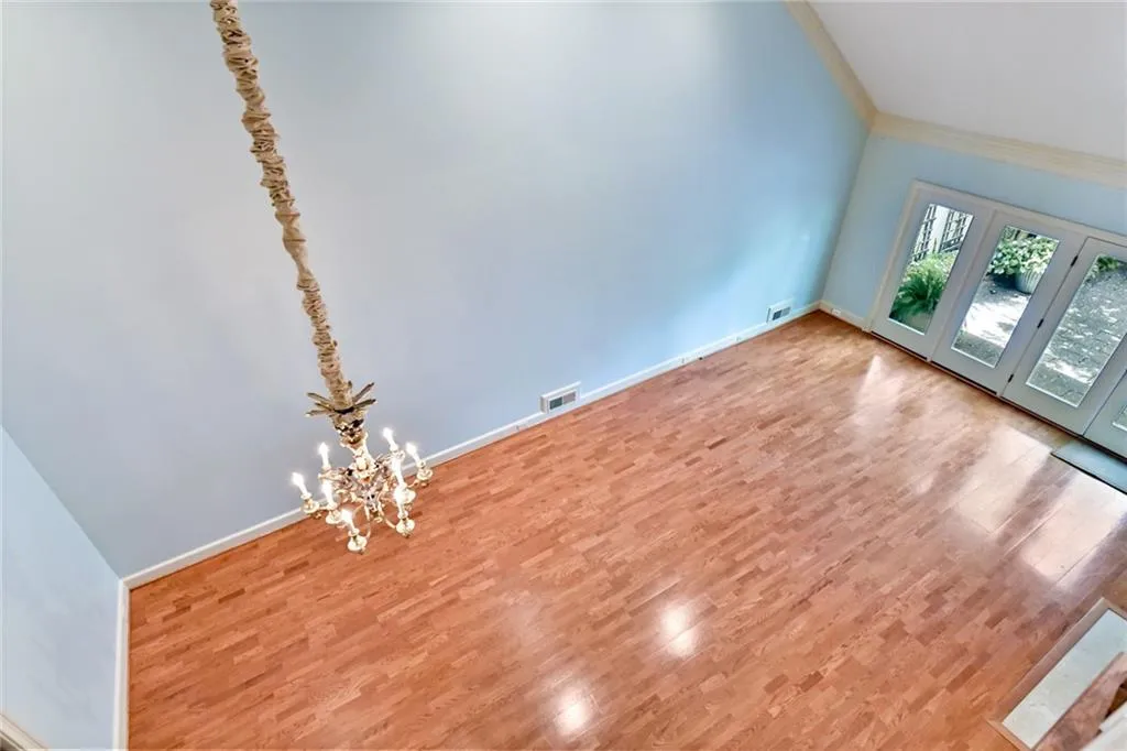 2 Braemore Drive, Sandy Springs, Georgia 30328, 3 Bedrooms Bedrooms, ,2 BathroomsBathrooms,Residential,Sold,2 Braemore Drive,6924052
