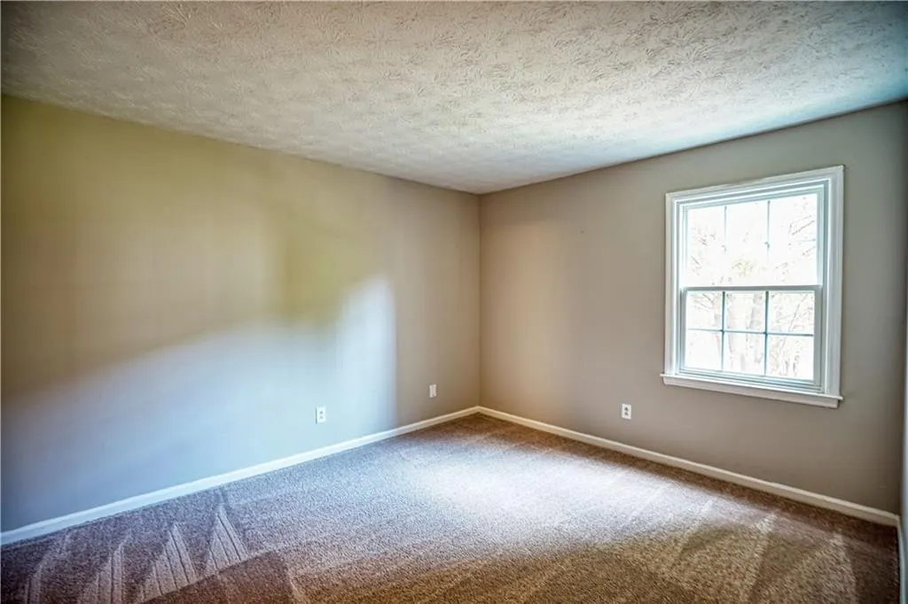 6700 Roswell Road Unit 27a, Atlanta, Georgia 30328, 2 Bedrooms Bedrooms, ,2 BathroomsBathrooms,Residential,Sold,6700 Roswell Road Unit 27a,6757824