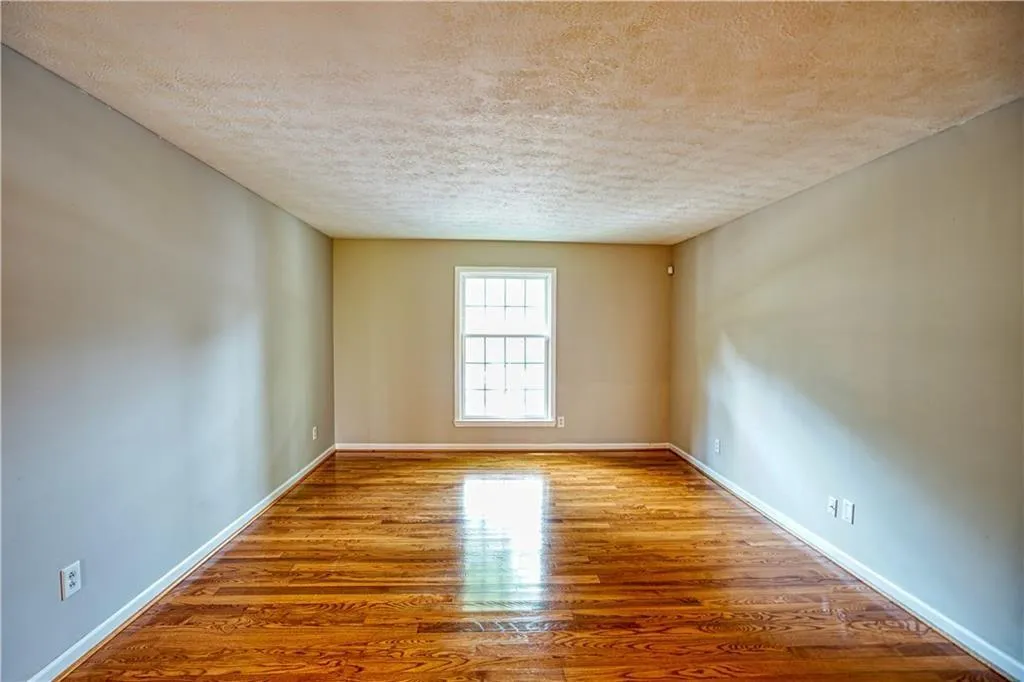 6700 Roswell Road Unit 27a, Atlanta, Georgia 30328, 2 Bedrooms Bedrooms, ,2 BathroomsBathrooms,Residential,Sold,6700 Roswell Road Unit 27a,6757824