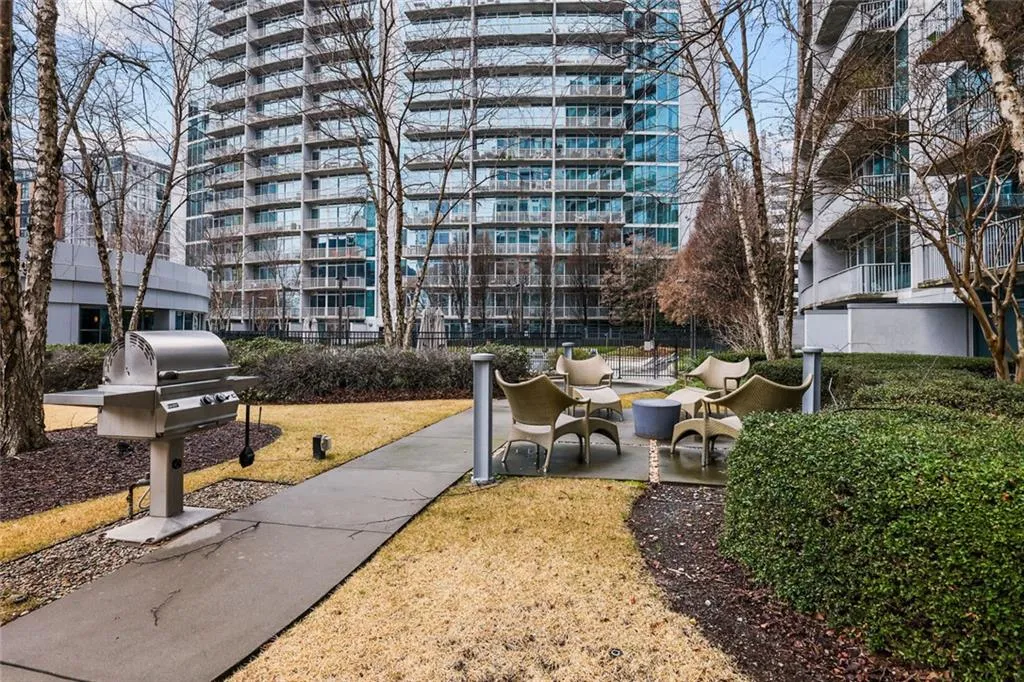 44 Peachtree Place, Atlanta, Georgia 30309, 1 Bedroom Bedrooms, ,1 BathroomBathrooms,Residential,For Sale,44 Peachtree Place,7650932