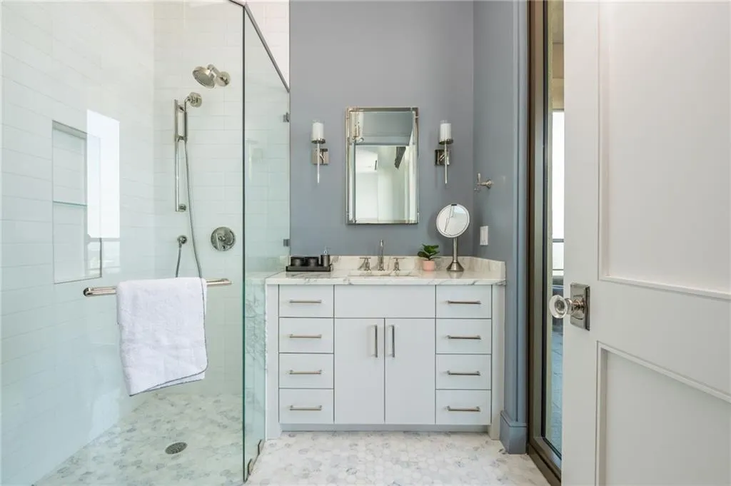 3376 Peachtree Road Ne Unit Ph51, Atlanta, Georgia 30326, 4 Bedrooms Bedrooms, 0 ,4 BathroomsBathrooms,Residential,For Sale,3376 Peachtree Road Ne Unit Ph51,7747907