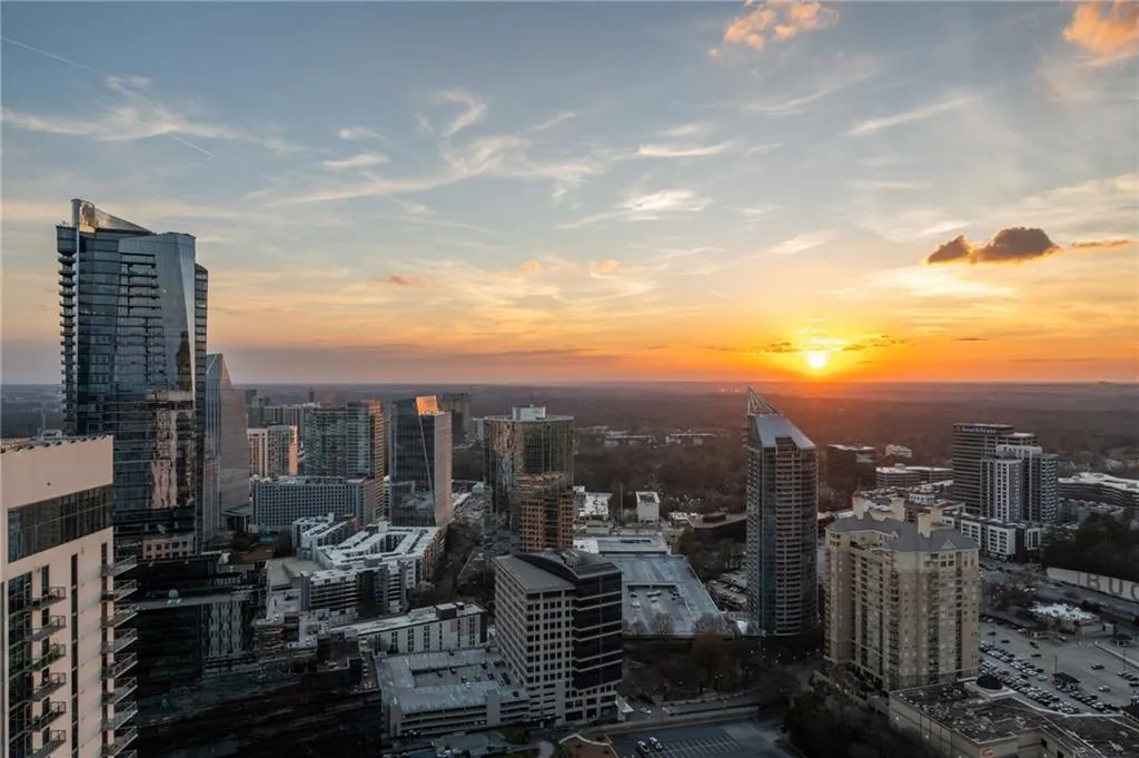 3376 Peachtree Road Ne Unit Ph51, Atlanta, Georgia 30326, 4 Bedrooms Bedrooms, 0 ,4 BathroomsBathrooms,Residential,For Sale,3376 Peachtree Road Ne Unit Ph51,7747907