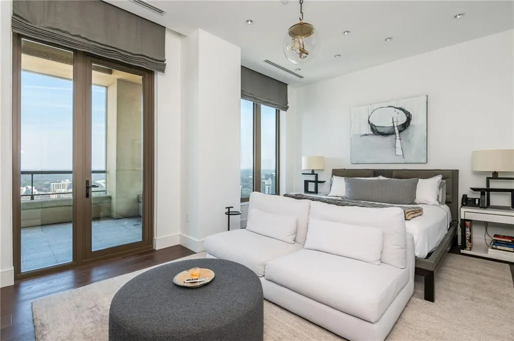 3376 Peachtree Road Ne Unit Ph51, Atlanta, Georgia 30326, 4 Bedrooms Bedrooms, 0 ,4 BathroomsBathrooms,Residential,For Sale,3376 Peachtree Road Ne Unit Ph51,7747907