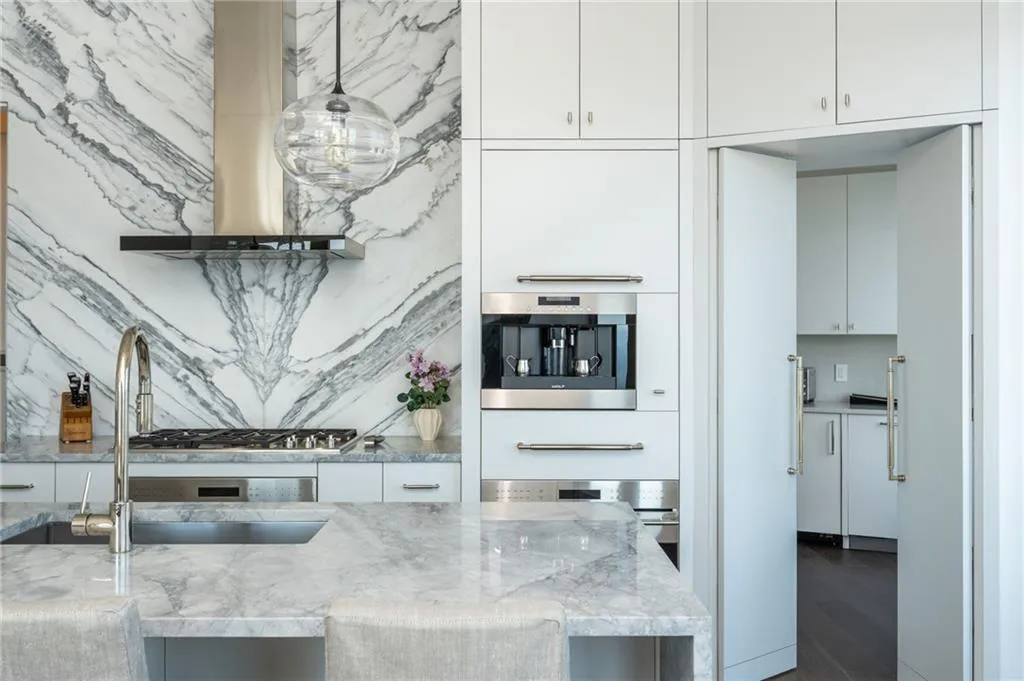 3376 Peachtree Road Ne Unit Ph51, Atlanta, Georgia 30326, 4 Bedrooms Bedrooms, 0 ,4 BathroomsBathrooms,Residential,For Sale,3376 Peachtree Road Ne Unit Ph51,7747907