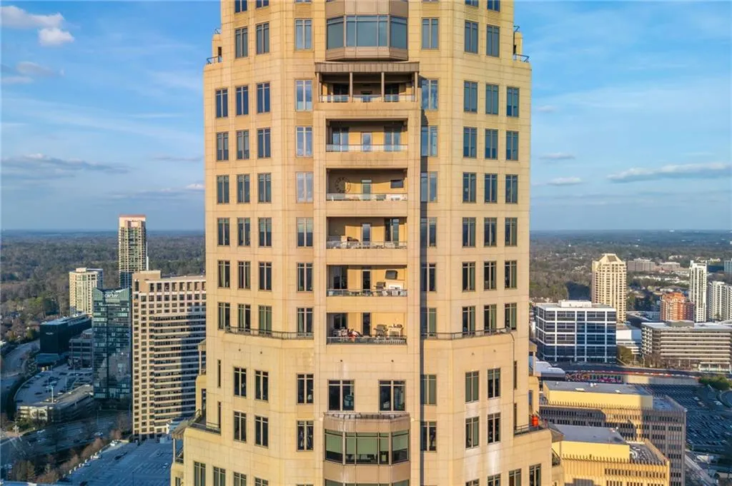 3376 Peachtree Road Ne Unit Ph51, Atlanta, Georgia 30326, 4 Bedrooms Bedrooms, 0 ,4 BathroomsBathrooms,Residential,For Sale,3376 Peachtree Road Ne Unit Ph51,7747907