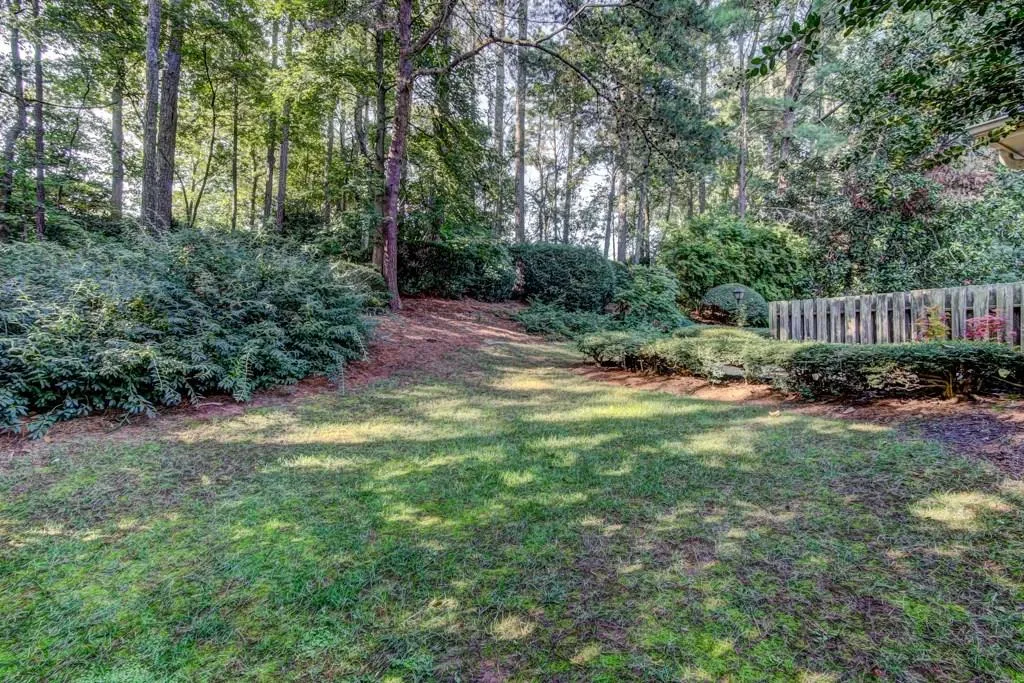 325 Riverhill Drive, Sandy Springs, Georgia 30328, 3 Bedrooms Bedrooms, ,2 BathroomsBathrooms,Residential,Sold,325 Riverhill Drive,5905883