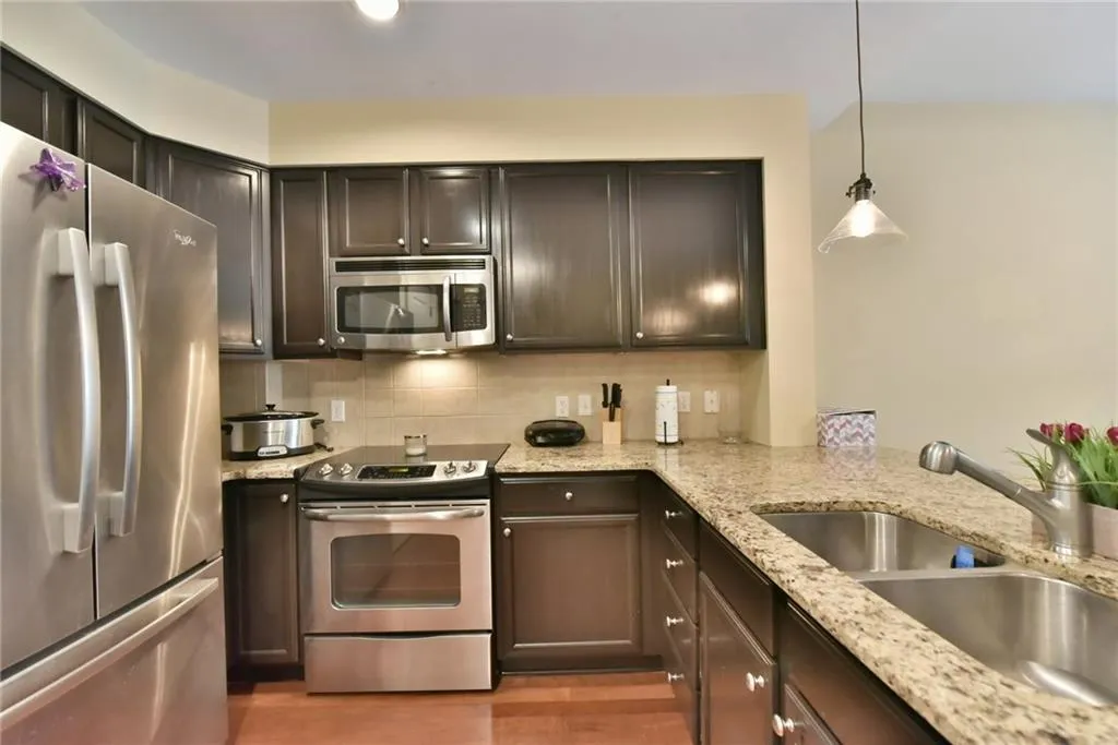 200 River Vista Drive Unit 445, Atlanta, Georgia 30339, 1 Bedroom Bedrooms, ,1 BathroomBathrooms,Residential,Sold,200 River Vista Drive Unit 445,5855729