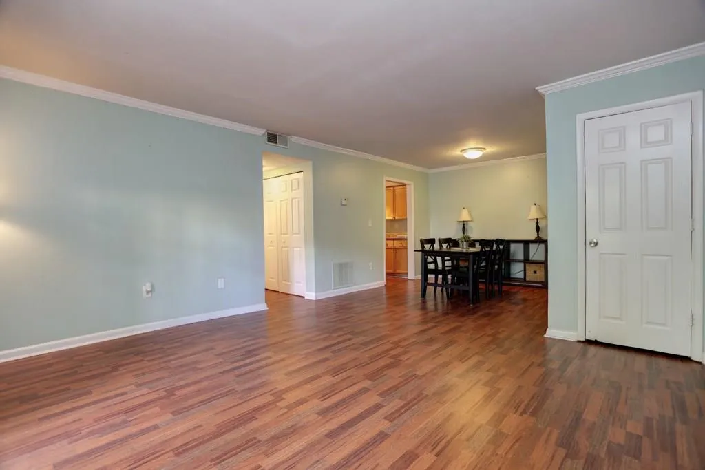 1150 Collier Road Nw Unit F19, Atlanta, Georgia 30318, 1 Bedroom Bedrooms, ,1 BathroomBathrooms,Residential,Sold,1150 Collier Road Nw Unit F19,5691997