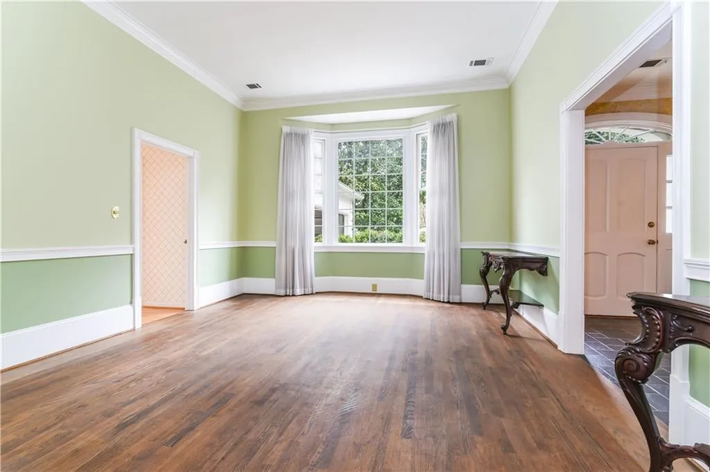 3376 W Paces Ferry Court Nw, Atlanta, Georgia 30327, 3 Bedrooms Bedrooms, ,2 BathroomsBathrooms,Residential,Sold,3376 W Paces Ferry Court Nw,5803698