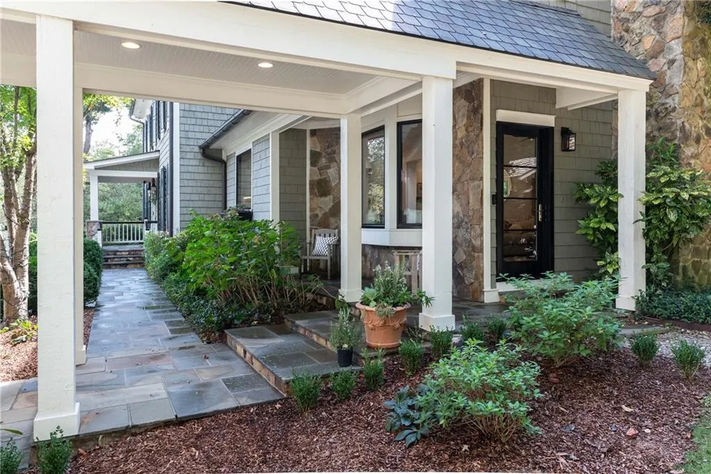 1765 Brandon Hall Drive, Atlanta, Georgia 30350, 6 Bedrooms Bedrooms, ,4 BathroomsBathrooms,Residential,For Sale,1765 Brandon Hall Drive,7654242