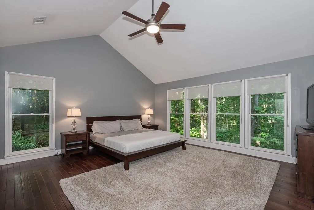 245 Skyridge Drive, Sandy Springs, Georgia 30350, 5 Bedrooms Bedrooms, ,3 BathroomsBathrooms,Residential,Sold,245 Skyridge Drive,6688136