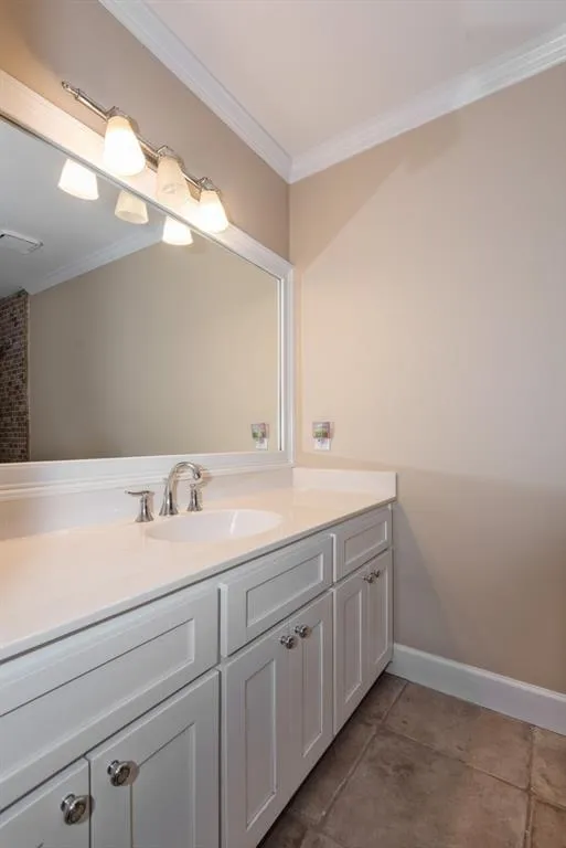 245 Skyridge Drive, Sandy Springs, Georgia 30350, 5 Bedrooms Bedrooms, ,3 BathroomsBathrooms,Residential,Sold,245 Skyridge Drive,6688136