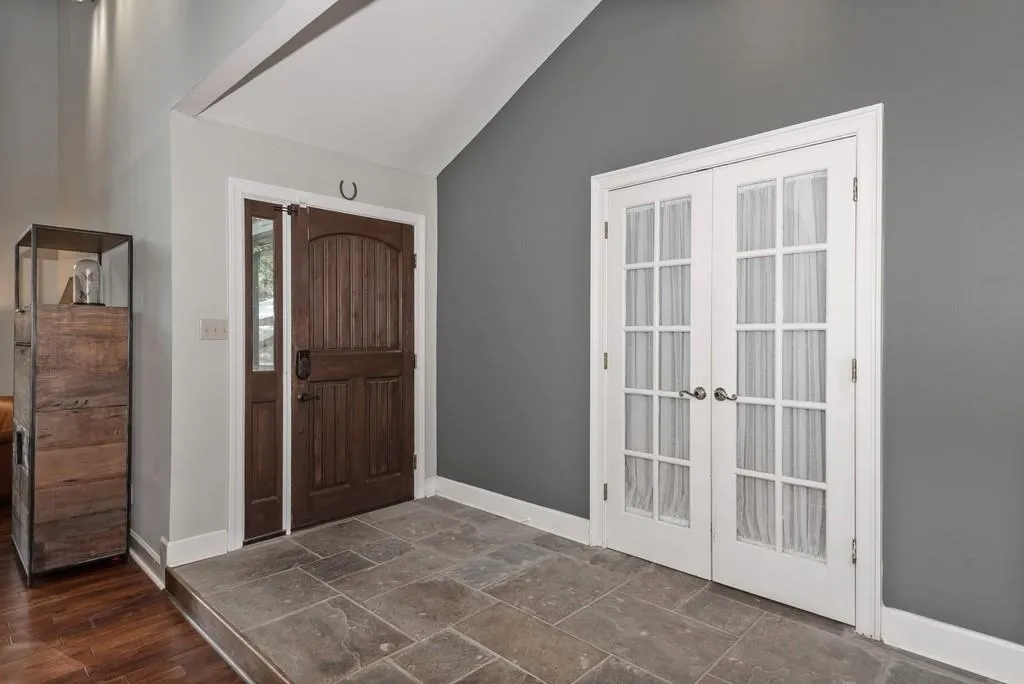 245 Skyridge Drive, Sandy Springs, Georgia 30350, 5 Bedrooms Bedrooms, ,3 BathroomsBathrooms,Residential,Sold,245 Skyridge Drive,6688136