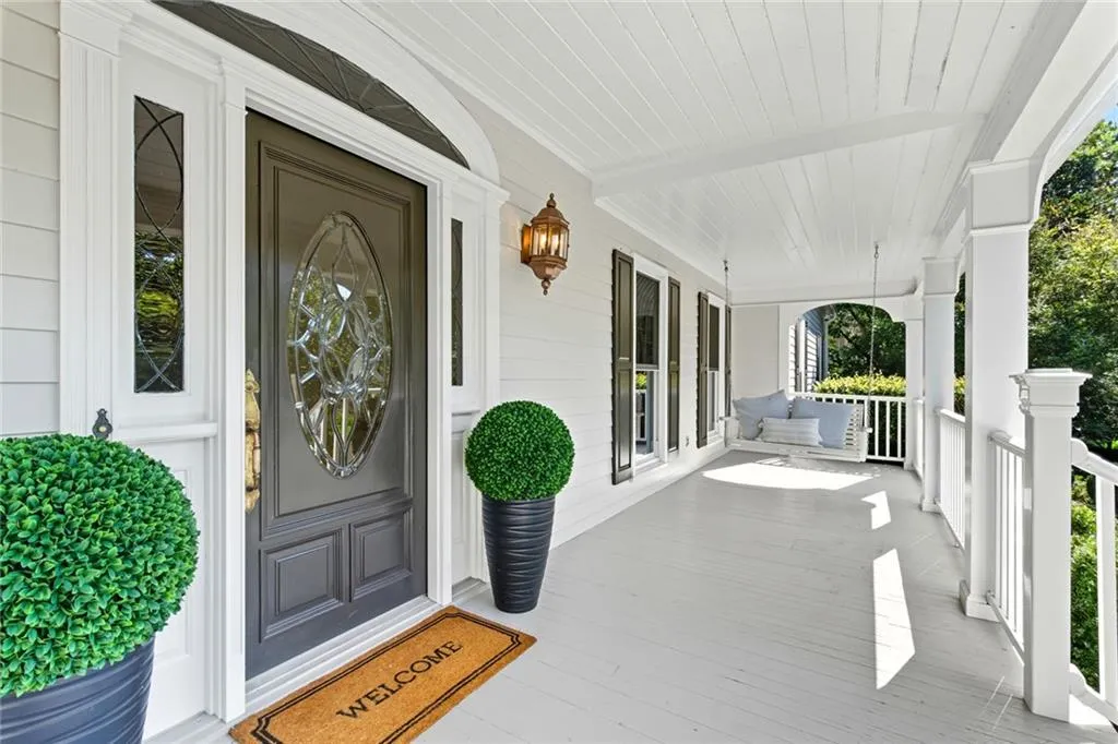 405 Ferry Landing, Atlanta, Georgia 30328, 4 Bedrooms Bedrooms, ,3 BathroomsBathrooms,Residential,For Sale,405 Ferry Landing,7648705