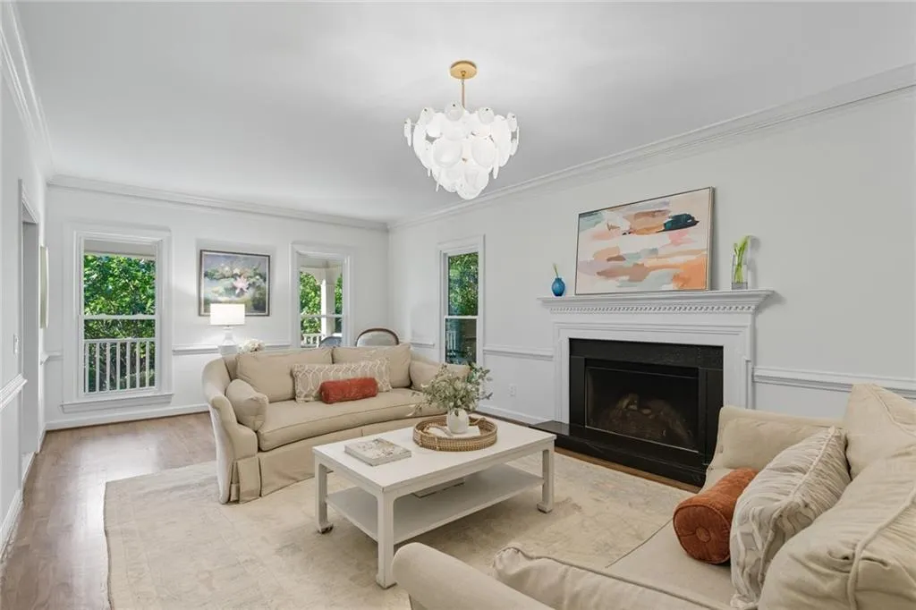 405 Ferry Landing, Atlanta, Georgia 30328, 4 Bedrooms Bedrooms, ,3 BathroomsBathrooms,Residential,For Sale,405 Ferry Landing,7648705