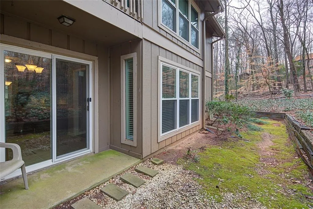 8740 Roswell Road Unit 6a, Sandy Springs, Georgia 30350, 2 Bedrooms Bedrooms, ,2 BathroomsBathrooms,Residential,Sold,8740 Roswell Road Unit 6a,5965770