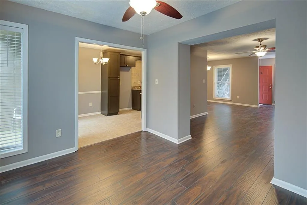 8740 Roswell Road Unit 6a, Sandy Springs, Georgia 30350, 2 Bedrooms Bedrooms, ,2 BathroomsBathrooms,Residential,Sold,8740 Roswell Road Unit 6a,5965770