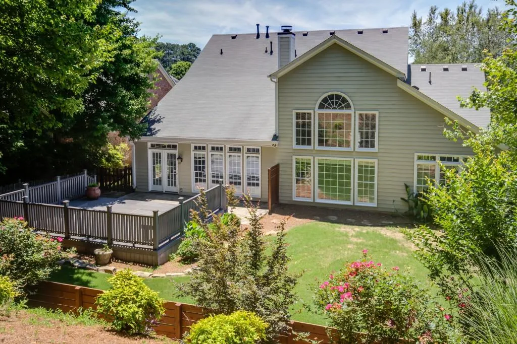 175 Smithdun Lane, Sandy Springs, Georgia 30350, 4 Bedrooms Bedrooms, ,3 BathroomsBathrooms,Residential,Sold,175 Smithdun Lane,6023768