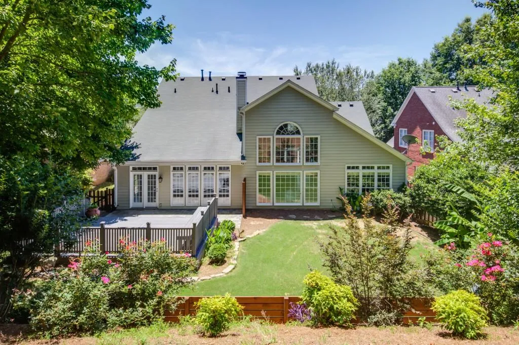 175 Smithdun Lane, Sandy Springs, Georgia 30350, 4 Bedrooms Bedrooms, ,3 BathroomsBathrooms,Residential,Sold,175 Smithdun Lane,6023768