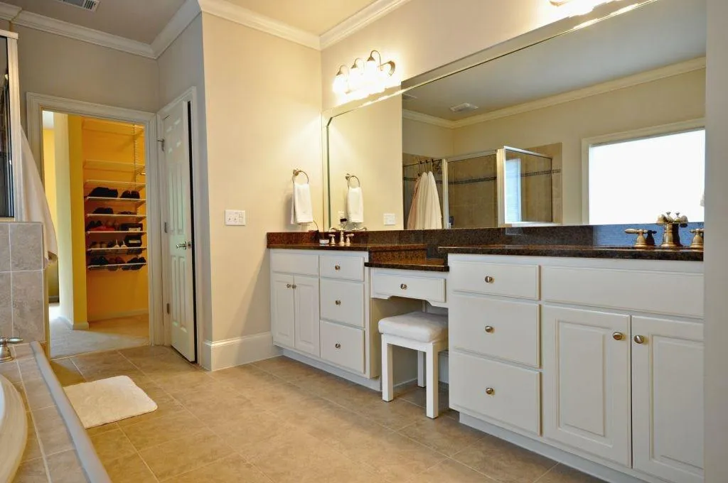 6347 Cotswold Lane, Sandy Springs, Georgia 30328, 4 Bedrooms Bedrooms, ,3 BathroomsBathrooms,Residential,Sold,6347 Cotswold Lane,5863239