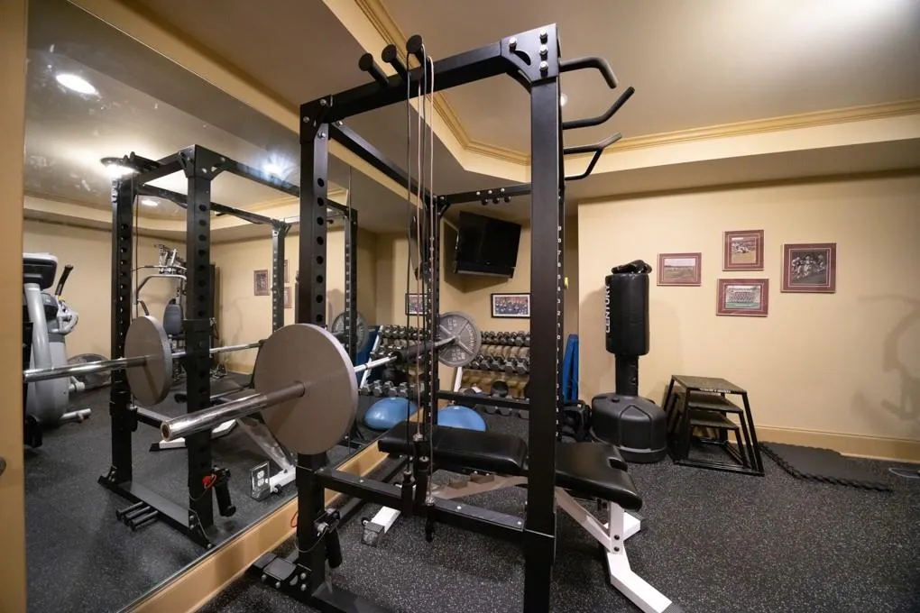 Full gym