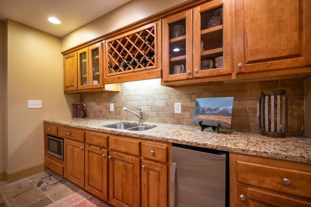 Terrace level kitchen