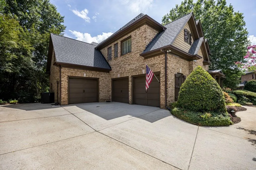 3 car garage on the left