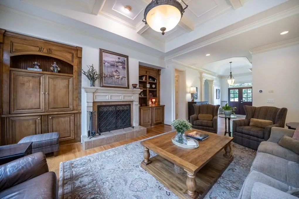 400 Meadow Gate Close, Atlanta, Georgia 30350, 5 Bedrooms Bedrooms, ,5 BathroomsBathrooms,Residential,Sold,400 Meadow Gate Close,7427948
