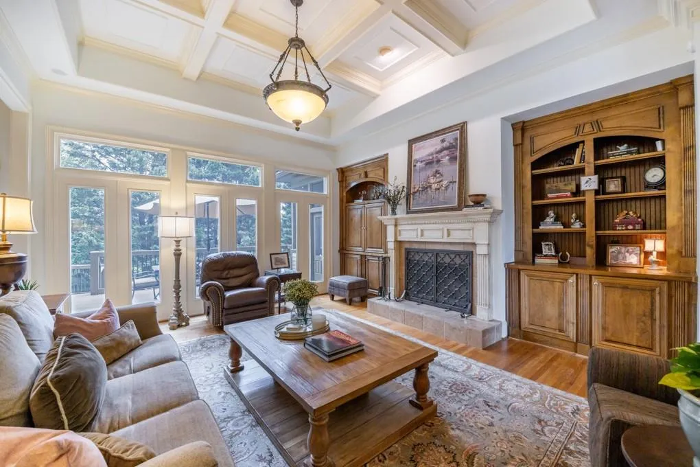 400 Meadow Gate Close, Atlanta, Georgia 30350, 5 Bedrooms Bedrooms, ,5 BathroomsBathrooms,Residential,Sold,400 Meadow Gate Close,7427948
