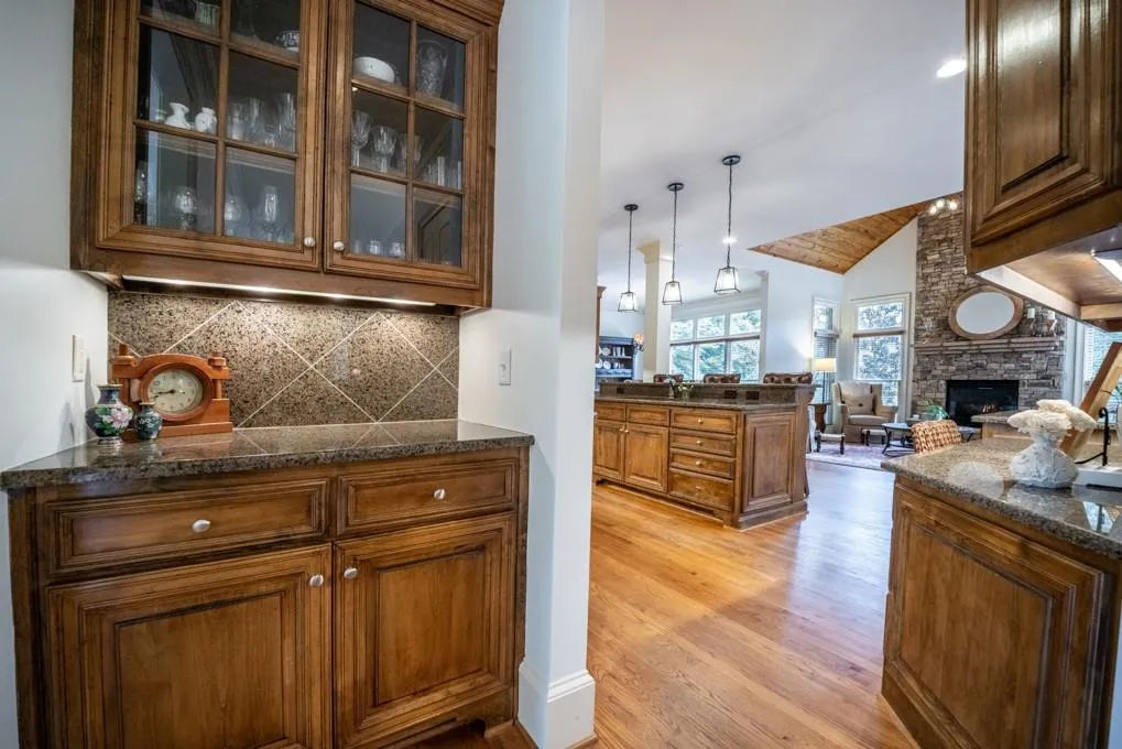Butler's pantry