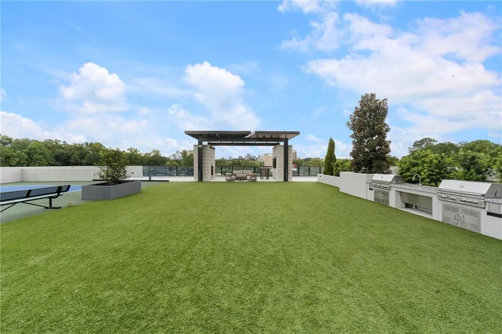 2425 Peachtree Road Ne Unit 511, Atlanta, Georgia 30305, 2 Bedrooms Bedrooms, 0 ,3 BathroomsBathrooms,Residential,For Sale,2425 Peachtree Road Ne Unit 511,7836431