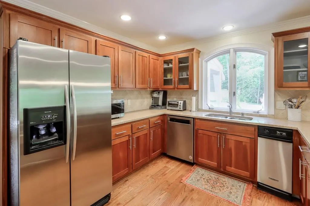 7900 Saddle Ridge Drive, Sandy Springs, Georgia 30350, 4 Bedrooms Bedrooms, ,3 BathroomsBathrooms,Residential,Sold,7900 Saddle Ridge Drive,7216056
