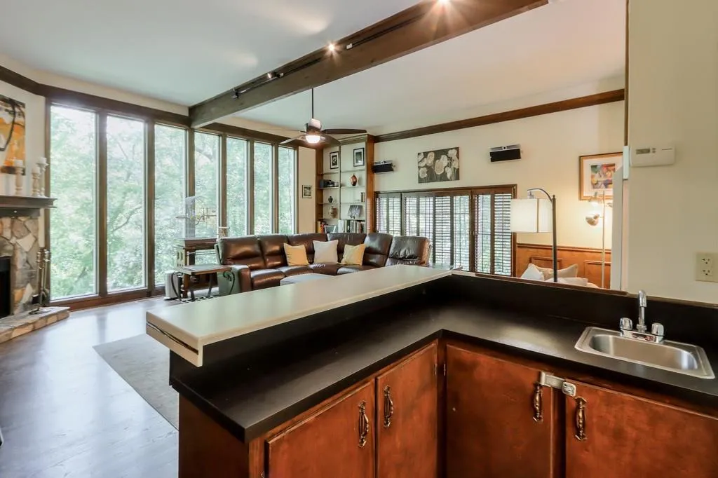 7900 Saddle Ridge Drive, Sandy Springs, Georgia 30350, 4 Bedrooms Bedrooms, ,3 BathroomsBathrooms,Residential,Sold,7900 Saddle Ridge Drive,7216056