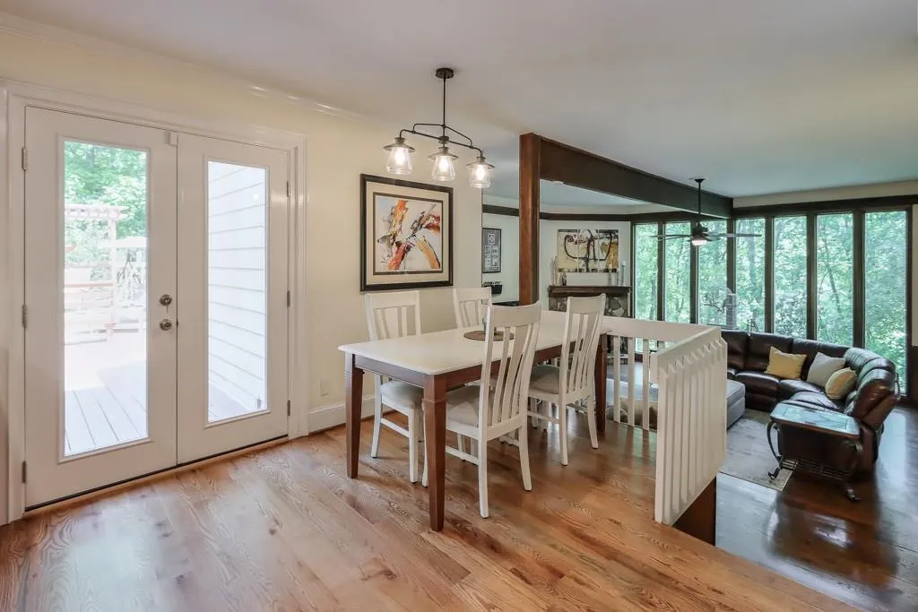 7900 Saddle Ridge Drive, Sandy Springs, Georgia 30350, 4 Bedrooms Bedrooms, ,3 BathroomsBathrooms,Residential,Sold,7900 Saddle Ridge Drive,7216056