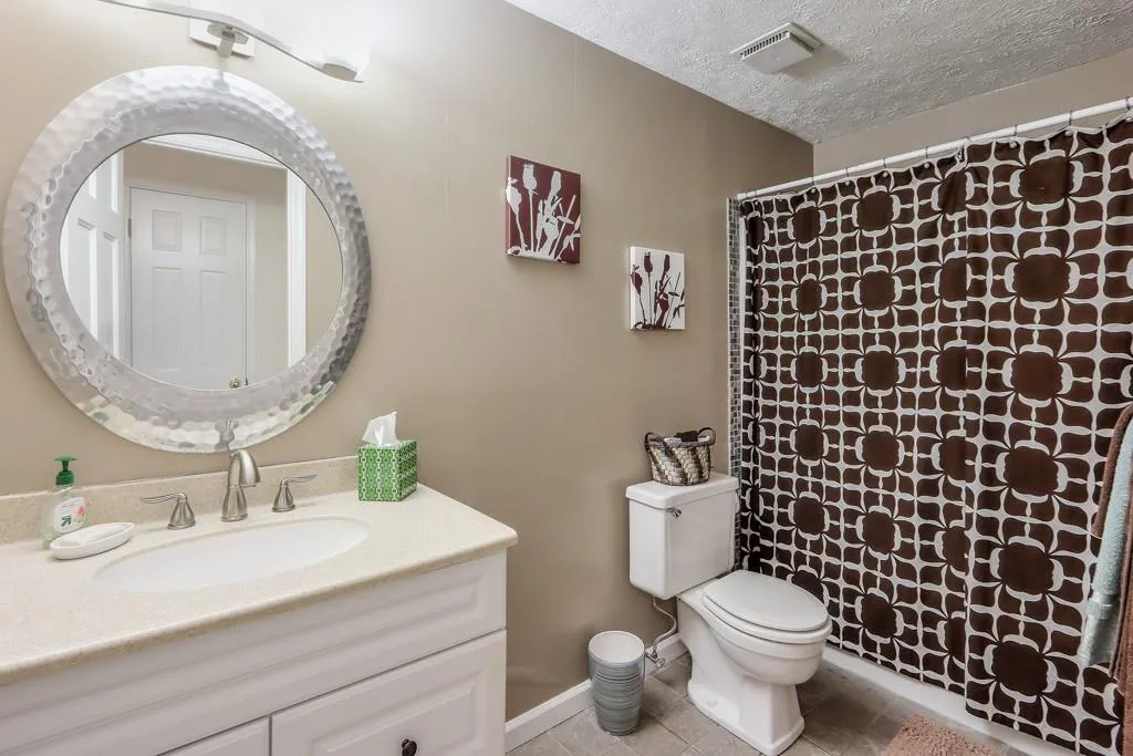 7900 Saddle Ridge Drive, Sandy Springs, Georgia 30350, 4 Bedrooms Bedrooms, ,3 BathroomsBathrooms,Residential,Sold,7900 Saddle Ridge Drive,7216056