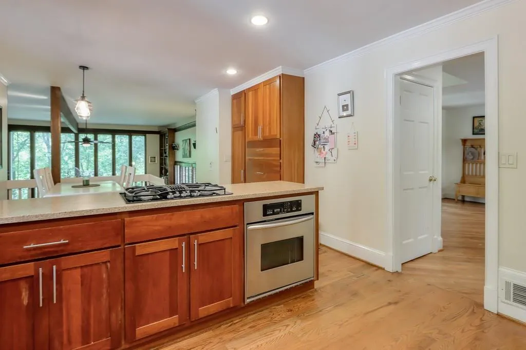 7900 Saddle Ridge Drive, Sandy Springs, Georgia 30350, 4 Bedrooms Bedrooms, ,3 BathroomsBathrooms,Residential,Sold,7900 Saddle Ridge Drive,7216056