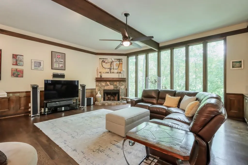 7900 Saddle Ridge Drive, Sandy Springs, Georgia 30350, 4 Bedrooms Bedrooms, ,3 BathroomsBathrooms,Residential,Sold,7900 Saddle Ridge Drive,7216056