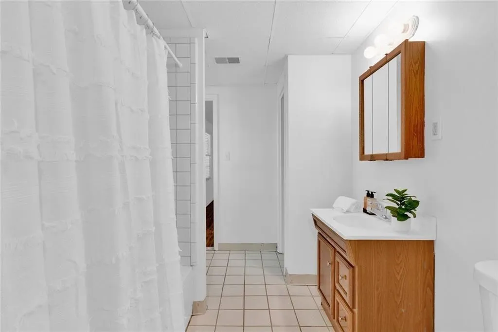 1590 Sunnybrook Farm Road Road, Atlanta, Georgia 30350, 5 Bedrooms Bedrooms, ,3 BathroomsBathrooms,Residential,For Sale,1590 Sunnybrook Farm Road Road,7603034