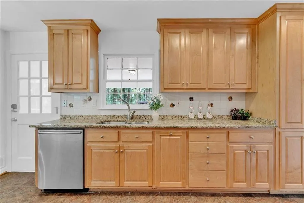 1590 Sunnybrook Farm Road Road, Atlanta, Georgia 30350, 5 Bedrooms Bedrooms, ,3 BathroomsBathrooms,Residential,For Sale,1590 Sunnybrook Farm Road Road,7603034